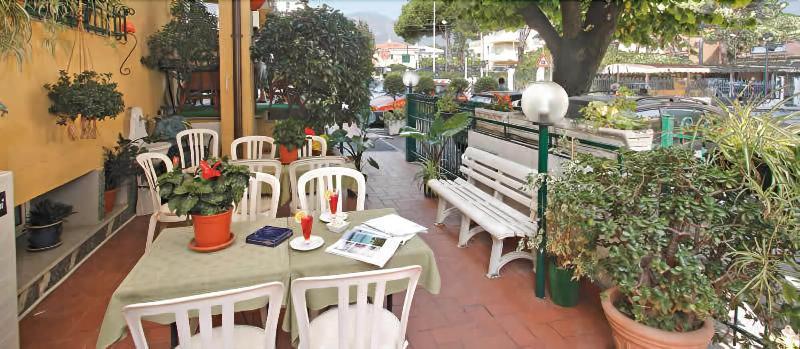 Hotel Torre Antica Loano Dış mekan fotoğraf