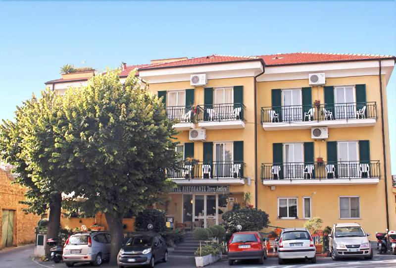 Hotel Torre Antica Loano Dış mekan fotoğraf