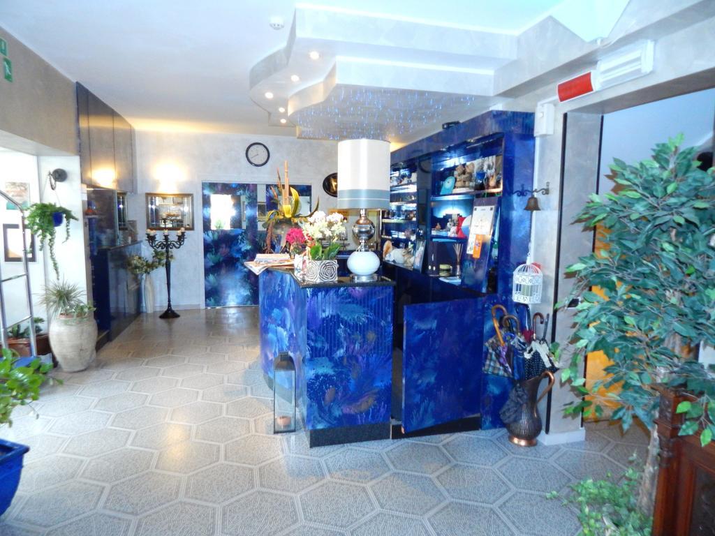 Hotel Torre Antica Loano Dış mekan fotoğraf