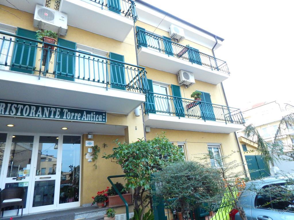 Hotel Torre Antica Loano Dış mekan fotoğraf